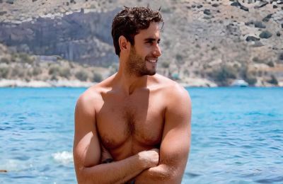 Νέες πληροφορίες βλέπουν το φως της δημοσιότητας για τη νέα σχέση που διατηρεί ο Μάριος Καπότσης
