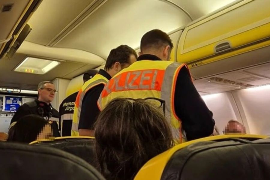 Πτήση του τρόμου με 9 τραυματίες- Επιβάτες εκσφενδονίστηκαν στο ταβάνι