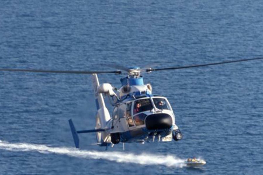 Ελικόπτερο θα πετά σε χαμηλό ύψος πάνω από πόλεις και χωριά