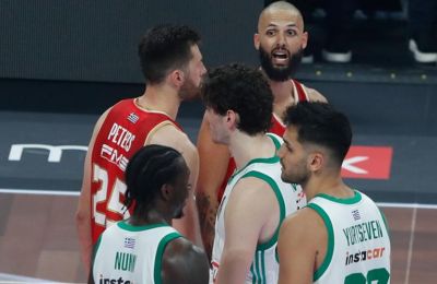 Αποβολή με «ντισκαλιφιέ» για Φουρνιέ: Έδειξε τα γεννητικά του όργανά