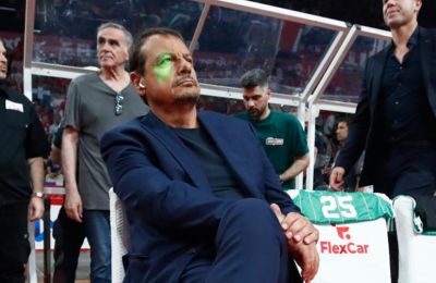 Με ακουστικά στο ΣΕΦ ο Αταμάν