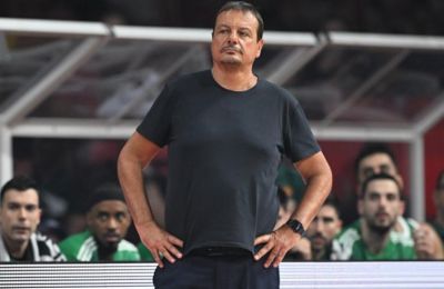 «Ήρθαν με σημαίες, αλλά πόσοι Έλληνες παίζουν στον Ολυμπιακό;»