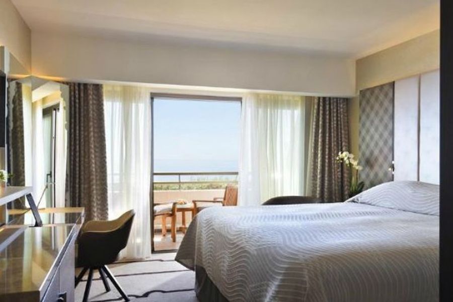 Γιατί κύπριοι ξενοδόχοι οδηγούν την «booking.com» στο δικαστήριο