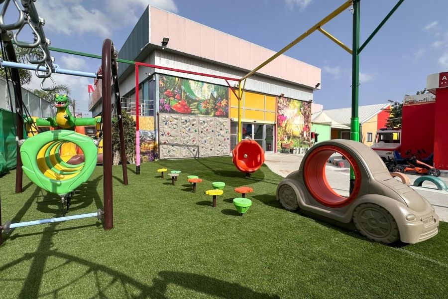 KIDDOM: Ο μεγαλύτερος παιδότοπος στη Λεμεσό KIDDOM: Ο μεγαλύτερος παιδότοπος στη Λεμεσό