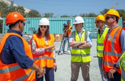 Ενημερώθηκε για εργασίες στις μονάδες αφαλάτωσης η Παναγιώτου