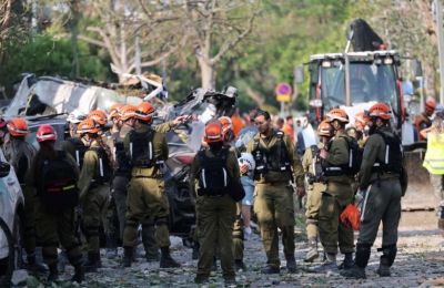 Μαζικά χτυπήματα και από τις δύο πλευρές με δεκάδες θύματα