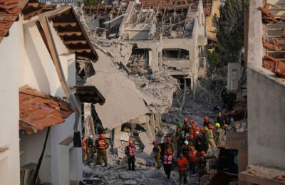Φλέγεται η Μ. Ανατολή- «Η Τεχεράνη θα καεί» προειδοποιεί το Ισραήλ 
