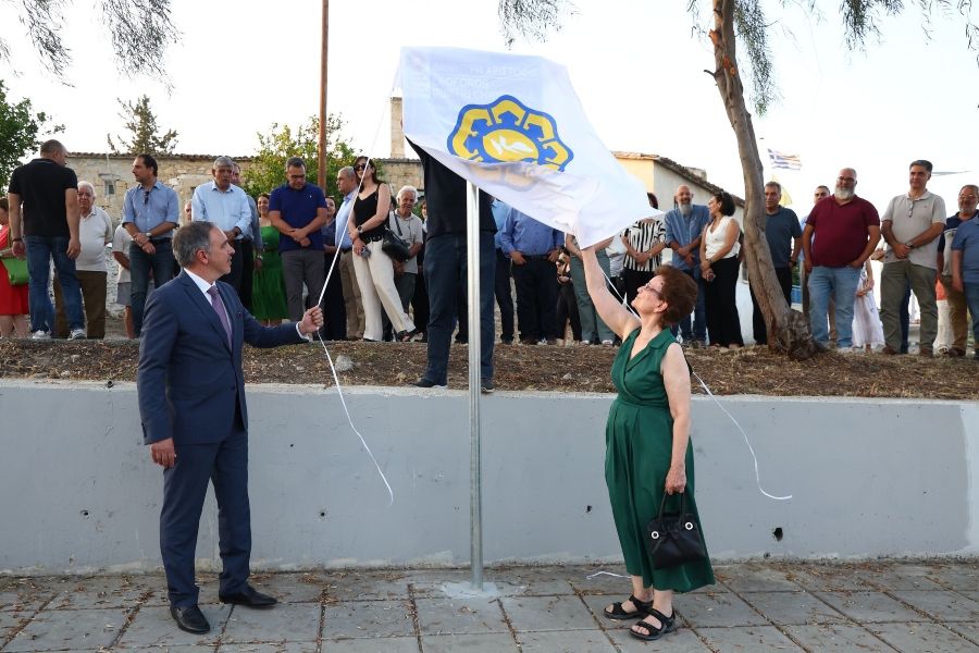 Το όνομα του Δημήτρη Χριστόφια σε λεωφόρο στην Αγλαντζιά