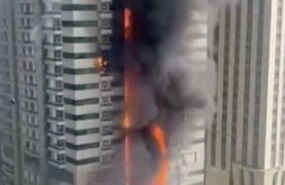 Στιγμιότυπα της φωτιάς στο Ντουμπάι