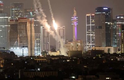 Μπαράζ πυραυλικών επιθέσεων από το Ιράν- Σοβαρά πλήγματα από Ισραήλ