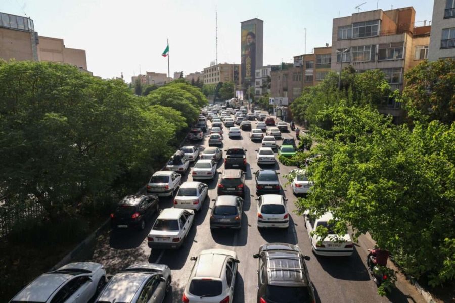 Εγκαταλείπουν μαζικά την Τεχεράνη – Παρέλυσε η κυκλοφορία (ΒΙΝΤΕΟ)