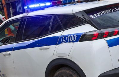 Γονείς άφησαν μωρό να κλαίει στο μπαλκόνι και κοιμήθηκαν