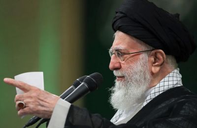 Χαμενεΐ: Το Ισραήλ έκανε ένα τεράστιο λάθος και θα τιμωρηθεί γι΄ αυτό