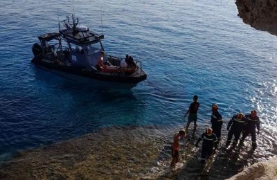Ο τραυματίας διασώθηκε και στην συνεχεια μεταφερθηκε με Ασθενοφόρο