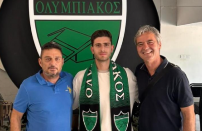 Πόζαρε με κασκόλ Ταλιχμανίδης!