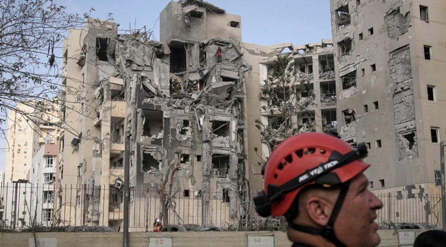 Μπαράζ επιθέσεων από το Ιράν - Νεκροί και τραυματίες στην Μπερ Σεβά