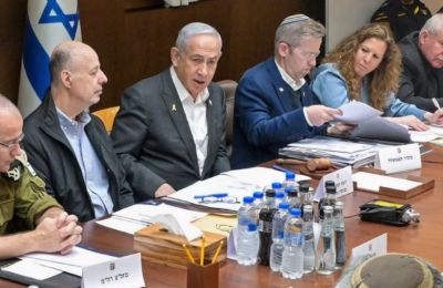 Νετανιάχου: Το ιρανικό καθεστώς μπορεί να πέσει μόνο με πραξικόπημα