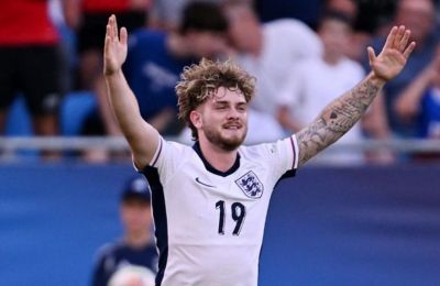Έλιοτ σκέτη απόλαυση και «It’s coming home»