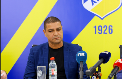 Φέρνει ποδοσφαιρικές προσωπικότητες στο ΑΠΟΕΛ