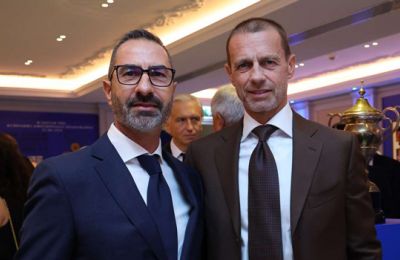 «Ένας πρόεδρος μου είπε ότι είμαι εναντίον της ομάδας του!» 