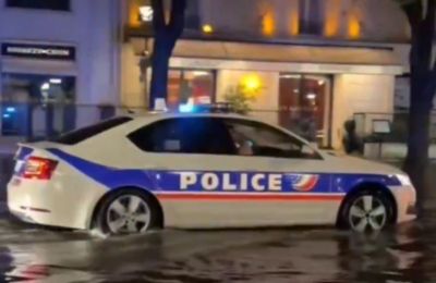 Οι σφοδρές καταιγίδες στη γαλλική πρωτεύουσα άφησαν πίσω δύο νεκρούς και σημαντικές καταστροφές