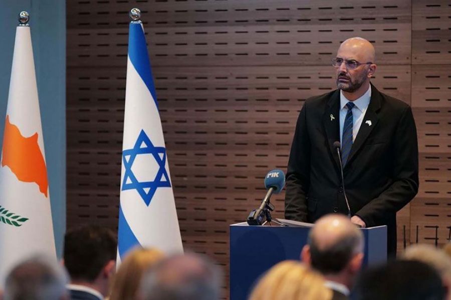 Επανέρχεται ο Ισραηλινός Πρέσβης «φωτογραφίζοντας» τον Στεφάνου