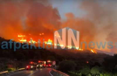 Ενισχύθηκαν οι πυροσβεστικές δυνάμεις, σηκώθηκαν εναέρια μέσα