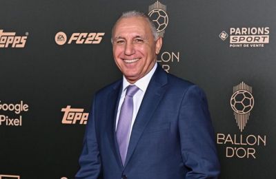 Στόιτσκοφ για Κλοπ: «Όταν παίρνει 20 εκατ. είναι όλα καλά;»