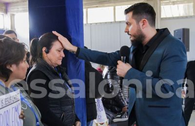 Ο Γιώργος Χριστοδούλου ξεκινά το αποστολικό του ταξίδι στην Κύπρο, ανοίγοντας την εκκλησία του στη Λευκωσία, αναφέρει ο Χαράλαμπος Τσακωνίδης