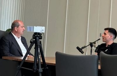 «Φειδία, μην υποκύψεις στις απειλές, δημοσίευσε τη συνέντευξη»