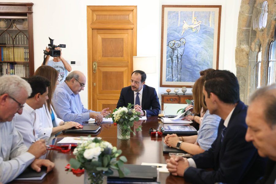 Συμβιβαστική πρόταση κατέθεσε στις εκπαιδευτικές οργανώσεις ο Πρόεδρος