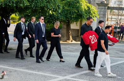 Οι παίκτες της Λίβερπουλ στην κηδεία του Ζότα
