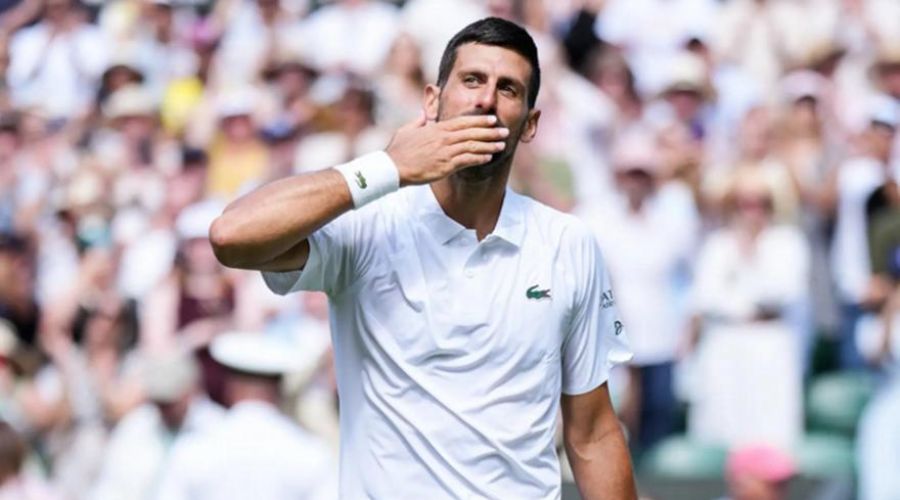 Άνετες προκρίσεις στους «16» του Wimbledon για Τζόκοβιτς και Σίνερ