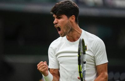 Wimbledon: Σαρωτικός Αλκαράθ κόντρα στον Ρούμπλεφ