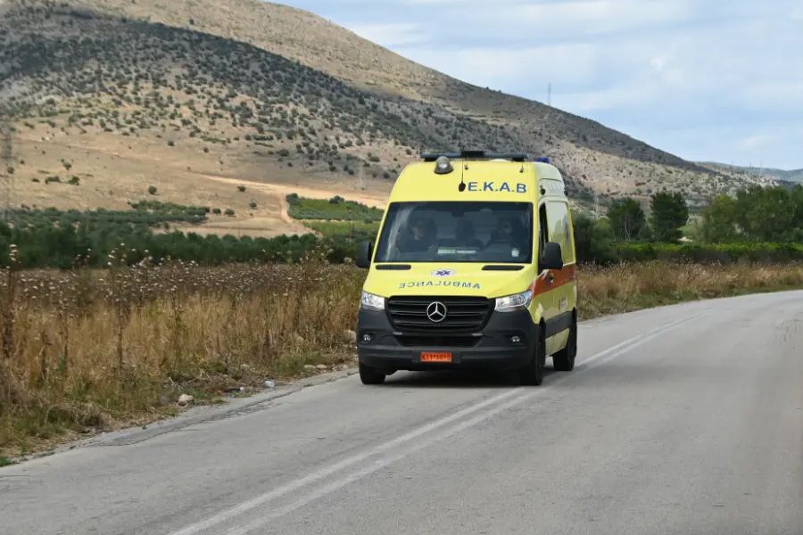 Απαρηγόρητος ο πατέρας που παρέσυρε και σκότωσε την 2χρονη κόρη του
