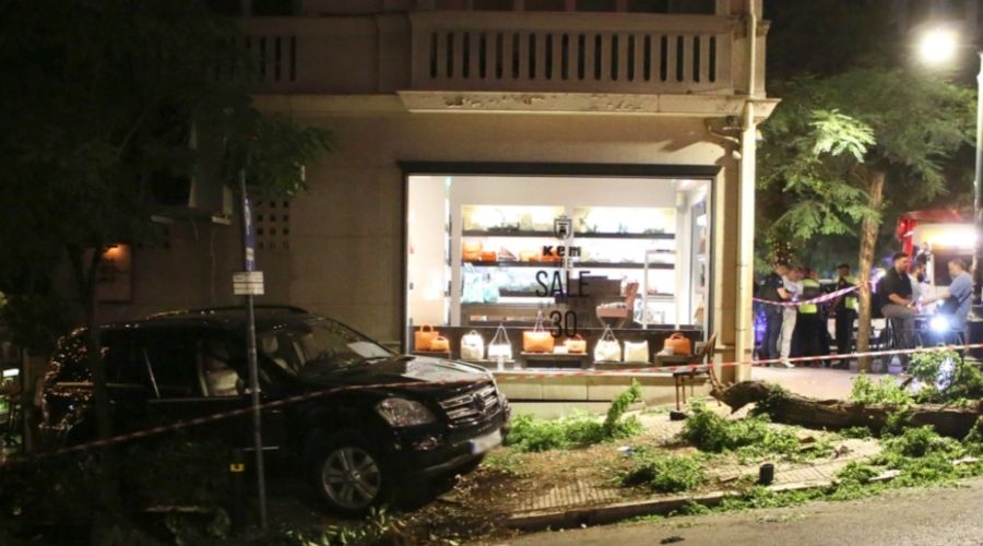 Τουλάχιστον 11 τραυματίες, ανάμεσά τους ένας σοβαρά, στο Κολωνάκι