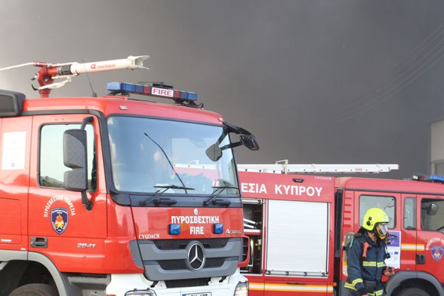 Νέα πυρκαγιά: Συναγερμός στη Λεμεσό και δύο πτητικά μέσα