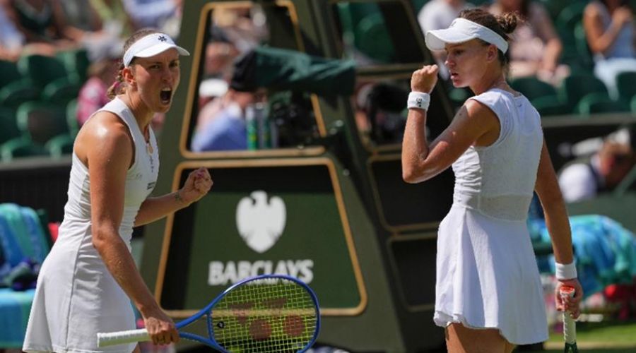 Wimbledon: Πρωταθλήτριες στο διπλό Μέρτενς και Κουντερμέτοβα
