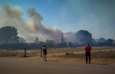 Η φωτιά, ξεκίνησε από αλωνιστική μηχανή σε χωράφι δίπλα από κτήμα