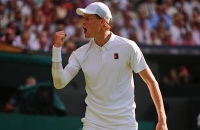Βασιλιάς του Wimbledon ο Σίνερ με θρίαμβο απέναντι στον Αλκαράθ!