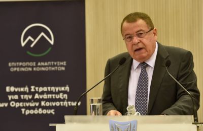 Για αβάσιμες και παραπλανητικές δηλώσεις από τον πρώην γενικό ελεγκτή για συγκεκριμένες υποθέσεις, κάνει λόγο ο Γιαννάκης Παπαδούρης