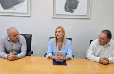 Επισκέφτηκε το Ινστιτούτο Νευρολογίας και Γενετικής η Φωτεινή Τσιρίδου
