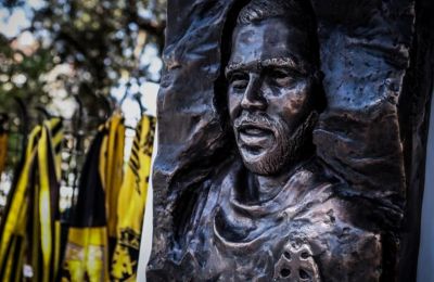 Τίμησαν τη μνήμη του Μιχάλη Κατσούρη οι οπαδοί της Ομόνοιας