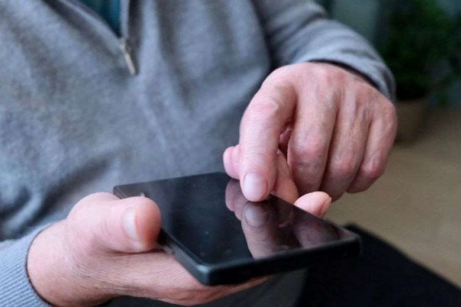 Πίστεψε ότι είχε σχέση με φιναλίστ των Μις Γαλλία, του άρπαξαν 30.000 Πίστεψε ότι είχε σχέση με φιναλίστ των Μις Γαλλία, του άρπαξαν 30.000