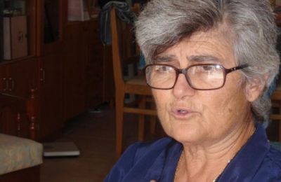 Η δασκάλα σύμβολο - Δίδασκε για 23 χρόνια τα παιδιά εγκλωβισμένων