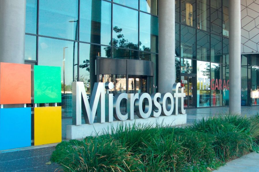 Μαζική κυβερνοεπίθεση κατά της Microsoft