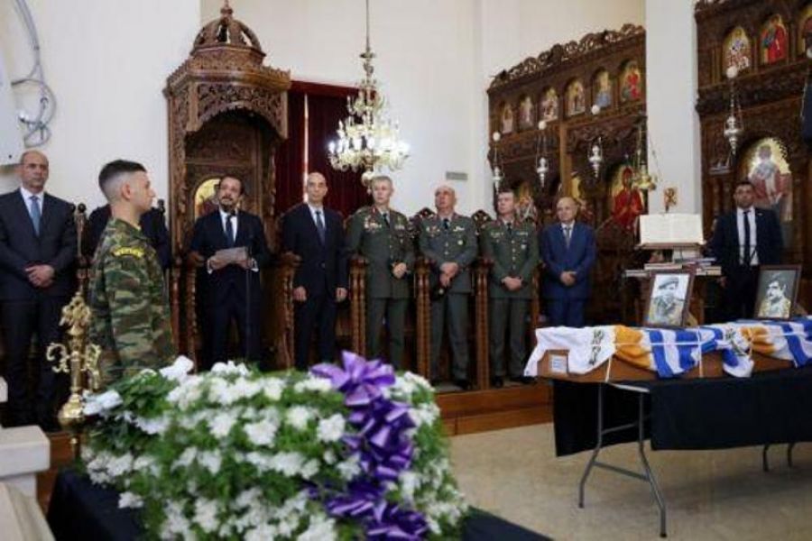 Πρόεδρος σε τελετή για 16 Ελλαδίτες πεσόντες- Η Κύπρος σας ευγνωμονεί Πρόεδρος σε τελετή για 16 Ελλαδίτες πεσόντες- Η Κύπρος σας ευγνωμονεί