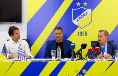 ΑΠΟΕΛ: Καπνός χωρίς φωτιά με Νταβίντ Λουίζ - Κλείνει ο Πραξέντες