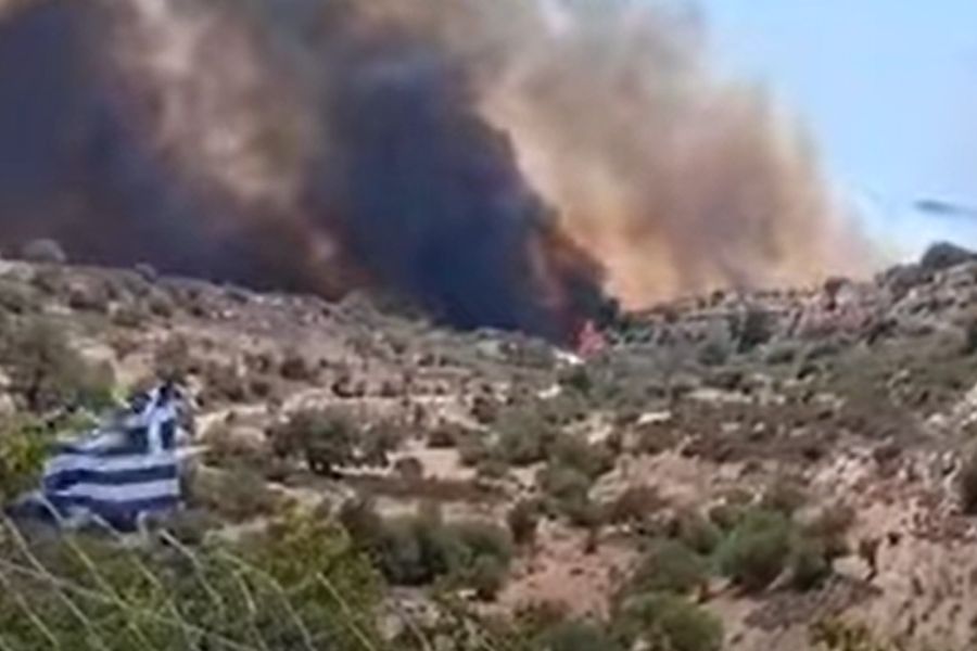 Μεγάλη πυρκαγιά στη Λεμεσό (ΒΙΝΤΕΟ) Μεγάλη πυρκαγιά στη Λεμεσό (ΒΙΝΤΕΟ)