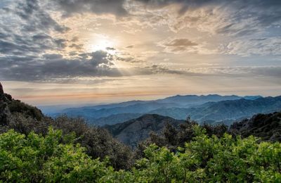 Καθ’ όλη τη διάρκεια της ημέρας πνέουν βορειοανατολικοί άνεμοι από την περιοχή του Τροόδους μέχρι τον Πύργο Τυλληρίας